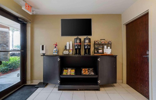 Extended Stay America Suites - Fort Lauderdale - Cypress Creek - Andrews Ave. image 10