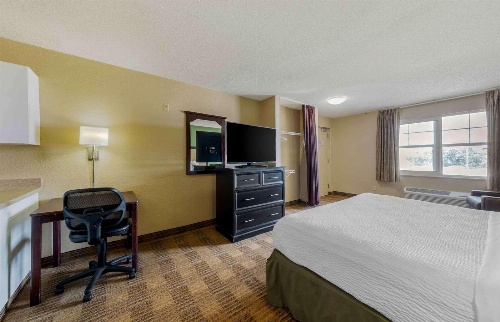 Extended Stay America Suites - Fort Lauderdale - Cypress Creek - Andrews Ave. image 2